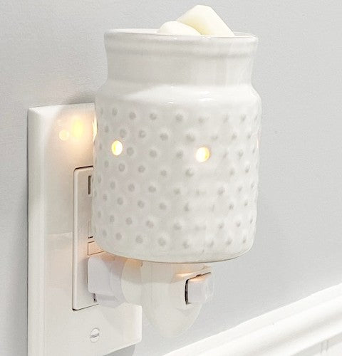White Hobnail plug in candle wax warmer for candle wax melts. 